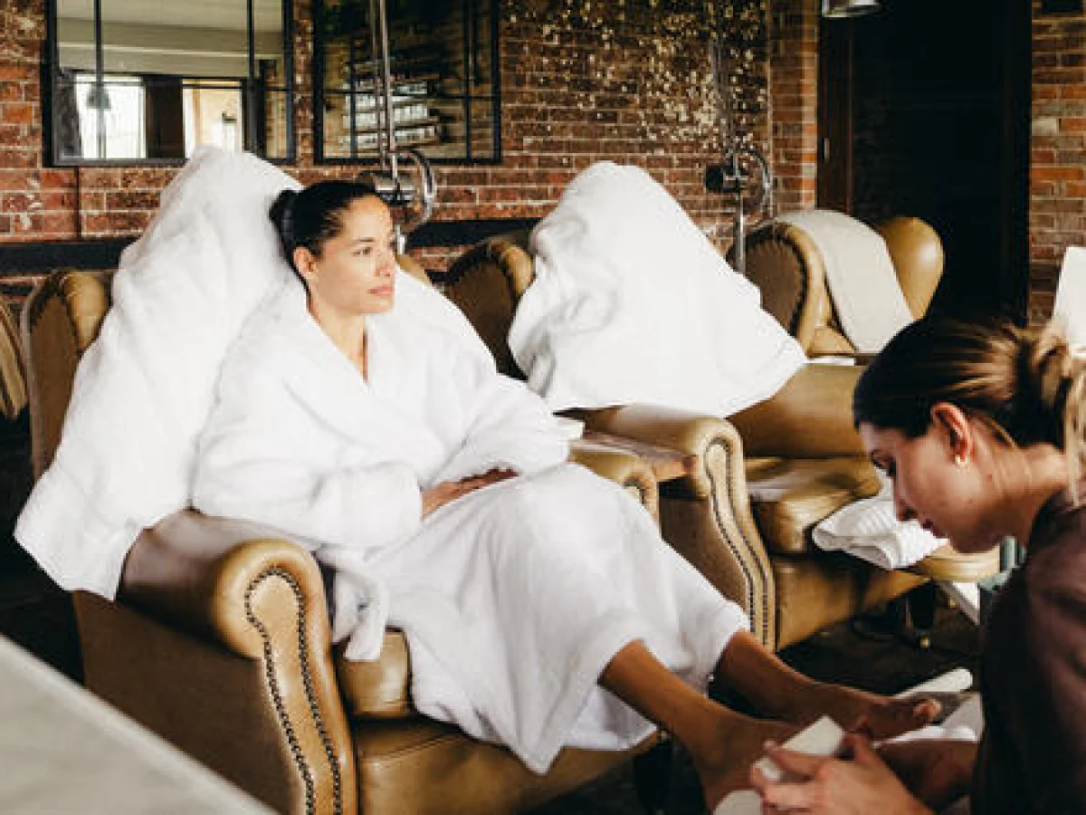 Cowshed Shoreditch House Spa massage listing image